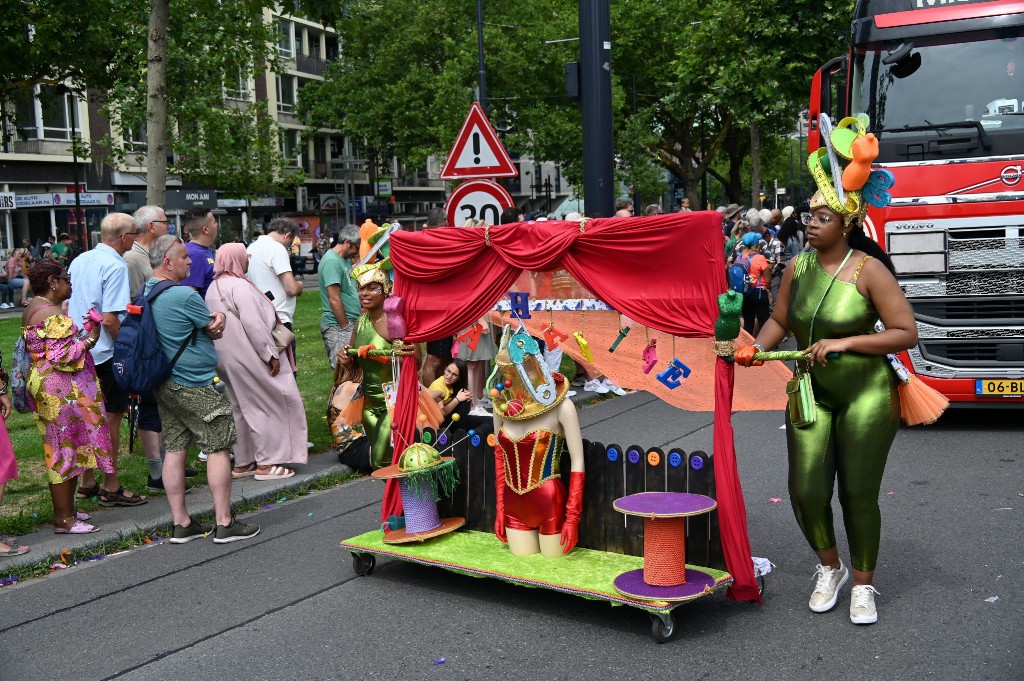 ../Images/Zomercarnaval 2024 287.jpg